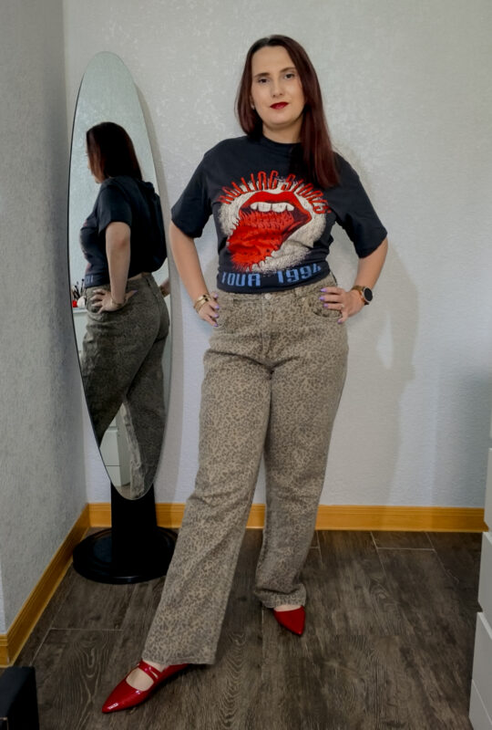 Leopard Print Denim and Graphic T-shirt - About Life by Rinda